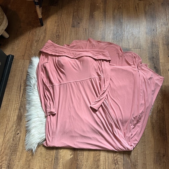 IEENA FOR MAC DUGGAL Drop Shoulder Long Sleeve Column Gown - Picture 2 of 4